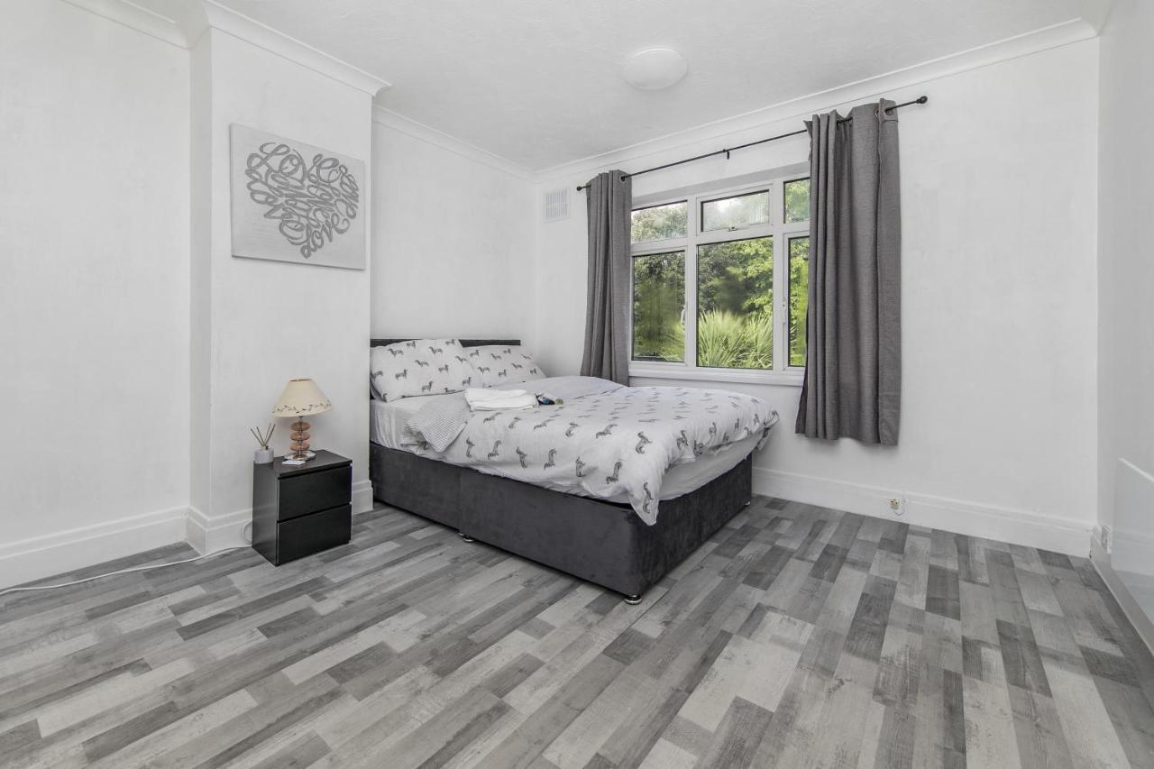 The Comfy Resort, Free Private Parking & Wifi, 9 Beds Colchester Eksteriør bilde